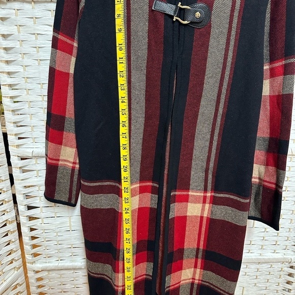 Anne Klein cape sweater size M EUC - Picture 4 of 5